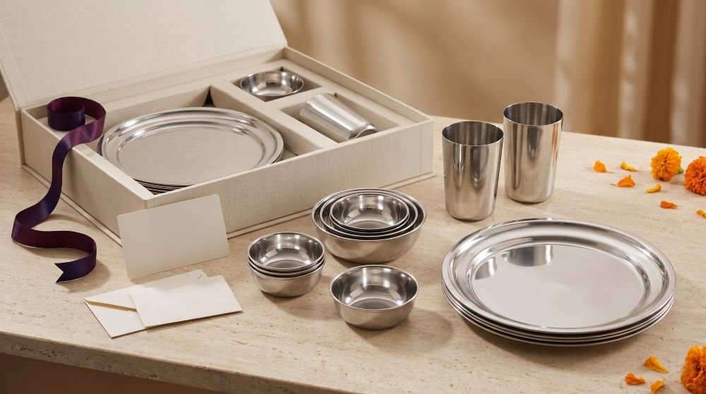 Festive Dinner Sets and Bowls